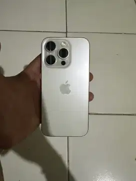 Iphone 15 pro 256 inter