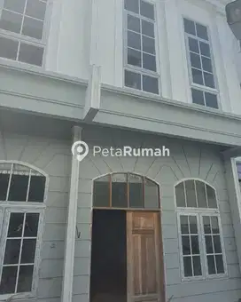 DIJUAL TOWNHOUSE KOMPLEK JEFFERSON HAUS - DAERAH KRAKATAU (EDY)