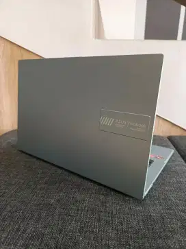 Asus vivobook - E1404FA