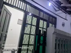 Disewakan Rumah 1KT 50m² Di Jl. Jatirawasari Gang Swadaya No 14,Jakpus