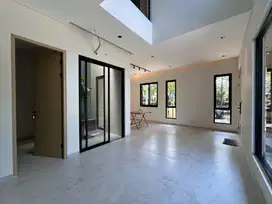 Dijual Rumah brand new di Azura - Vanya park BSD