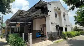 Dijual rumah 2 lantai di perumahan permata depok regency