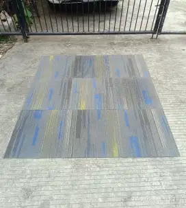 Karpet tile kantor ukuran 50x50cm ex pemakaian Bank