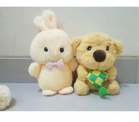 Boneka kelinci kuning