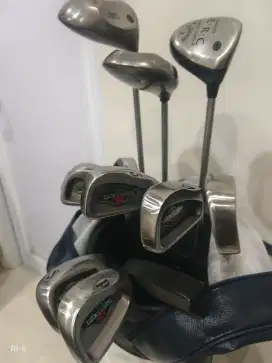 Dijual 1 Set Stick Golf Callaway 13 batang mulus
