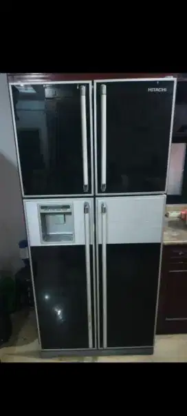 Kulkas Hitachi 4 pintu