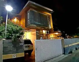 DIJUAL BU RUMAH MEWAH 2 LANTAI DI JAGAKARSA JAKARTA SELATAN