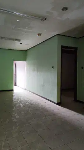 Disewakan Rumah tinggal (Perlu Renovasi) jalan karawitan turangga