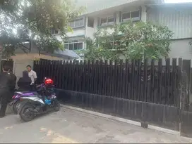 Ruang Usaha 3 Lantai Di Sunter Agung, Hanya 9 Menit Ke Tol Papanggo