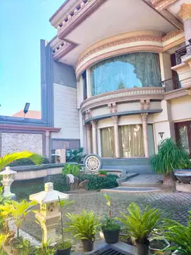 Rumah Sultan Mewah Murah Bintang Diponggo Mayjend Sungkono Surabaya