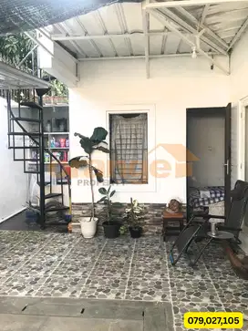 Di Jual Rumah 2 Lantai Full Furnish Di Kota Wisata