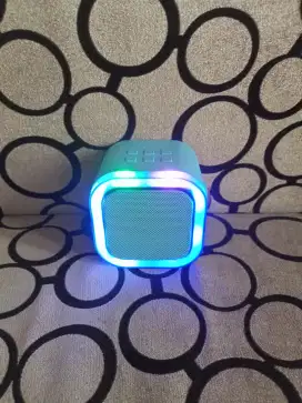 Speaker Portabel Bluetooth