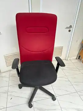 Dijual Kursi Kantor Ergonomis – Nyaman & Kokoh | Warna Merah Hitam