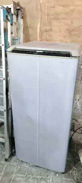 Kulkas 1 pintu normal dingin