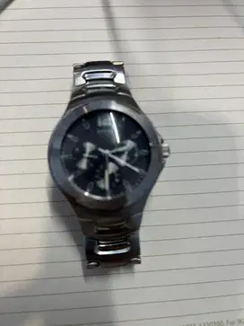 Jam tangan pria Guess original