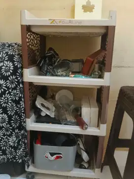 Rak serbaguna barang bekas kos