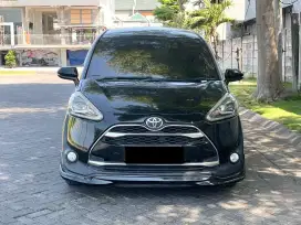 Toyota Sienta Q AT 2016