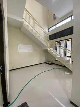 RUMAH HOOK VIBES BALI SELANGKAH DARI TOL MALANG SAWOJAJAR