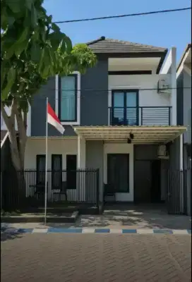 Rumah Cantik Kebraon Surabaya
