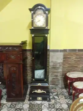 jam antik susah dicari yu dipinang