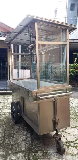Gerobak Full Stanles ada Neon Boxnya