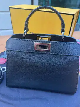 Fendi Peekaboo ISEEU Small – Cuoio Romano | Like New | Rp 55jt (Nego)
