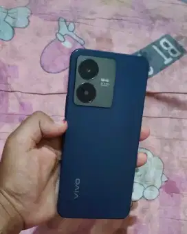 Vivo y22 ram 4+4/64!.