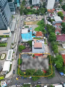 Dijual Rumah Lama 2 Lantai Hitung Tanah 1450 m2 Lokasi Bisnis Jaksel