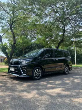 TOYOTA VOXY 2.0 AT 2019 KM 41RB