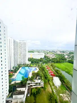 Dijual cepat! Apartemen SpringLake Summarecon Bekasi