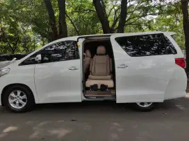 Km. 16.000 Toyota Alphard 2.4 X welcab at 2012