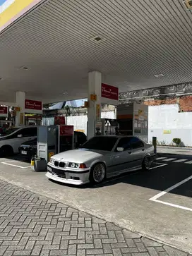 BMW E36 323i MT 1997