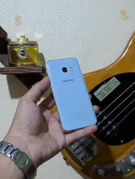 Samsung A3 2017 Blue Sky Like a Digital Audio Player