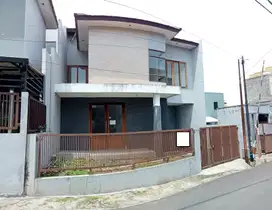 Rumah Baru Budi Luhur Lokasi Strategis Belakang Setraduta