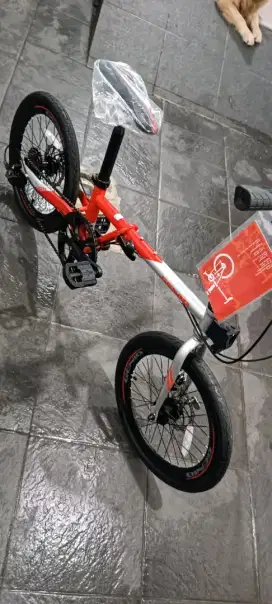 Sepeda lipat genio runes