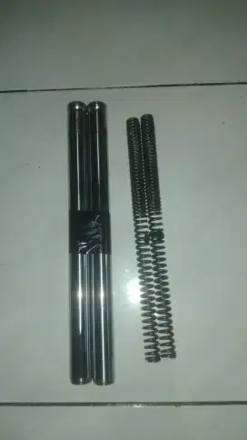 As shok+per copotan vario 125 lokasi jurang mangu barat pondok aren