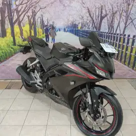 YAMAHA R15 2018
