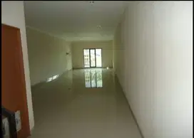 Ruko 3,5 Lantai Siap Pakai Cocok Untuk Usaha di Pos Pengumben Jak Bar