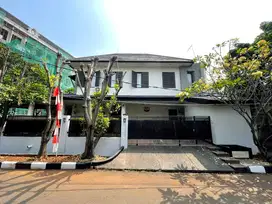 Dijual Rumah Mewah di  Bumi Karang Indah, Lebak Bulus, Jakarta Selatan