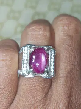 Cincin ruby star