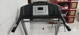 Treadmill bekas rasa masih seperti baru