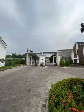 Dijual Rumah Komlek Megah Aryana Karawaci, Tangerang