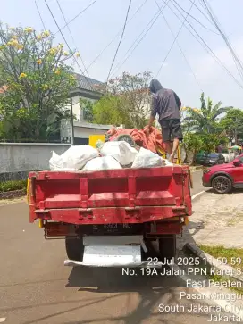 Jasa buang puing dan sampah