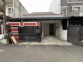 Sewa Rumah Luas & Siap Huni di Duta Raya Strategis & Ramah Keluarga