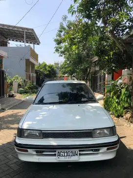 Toyota Corolla 1990 Bensin