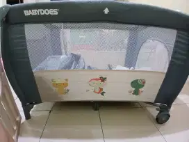 Tempat tidur bayi babydoes
