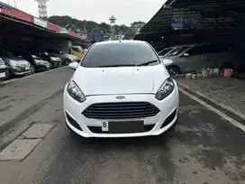 Ford Fiesta 1.5 trend AT 2013