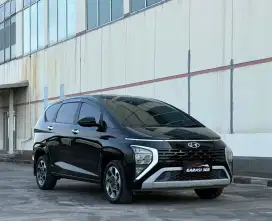 Hyundai Stargazer Prime AT Tahun 2022 Warna Hitam KM 18rb