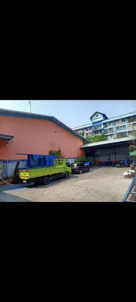 Dijual Gudang 2 lt di Kapuk lt 2.463 m2 lb 1.176 m2 PLN 66.000 w, shm