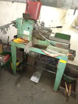 MESIN TURET SD25